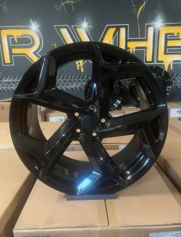 VW Bonneville 18 Inch